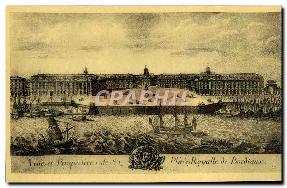 CPA Vue Perspective De La Place Royale Bordeaux