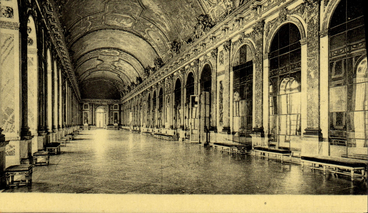 CPA Chateau De Versailles Galerie Des Glaces