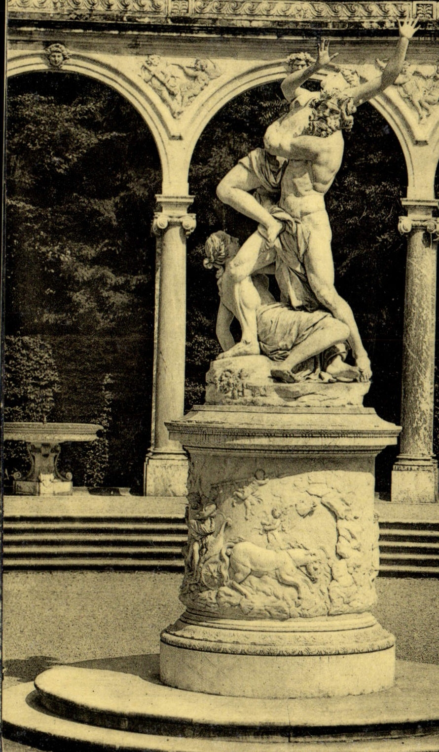 CPA Girardon L'Enlevement De Proserpine Chateau De VersaillesBosquet De La Colonnade