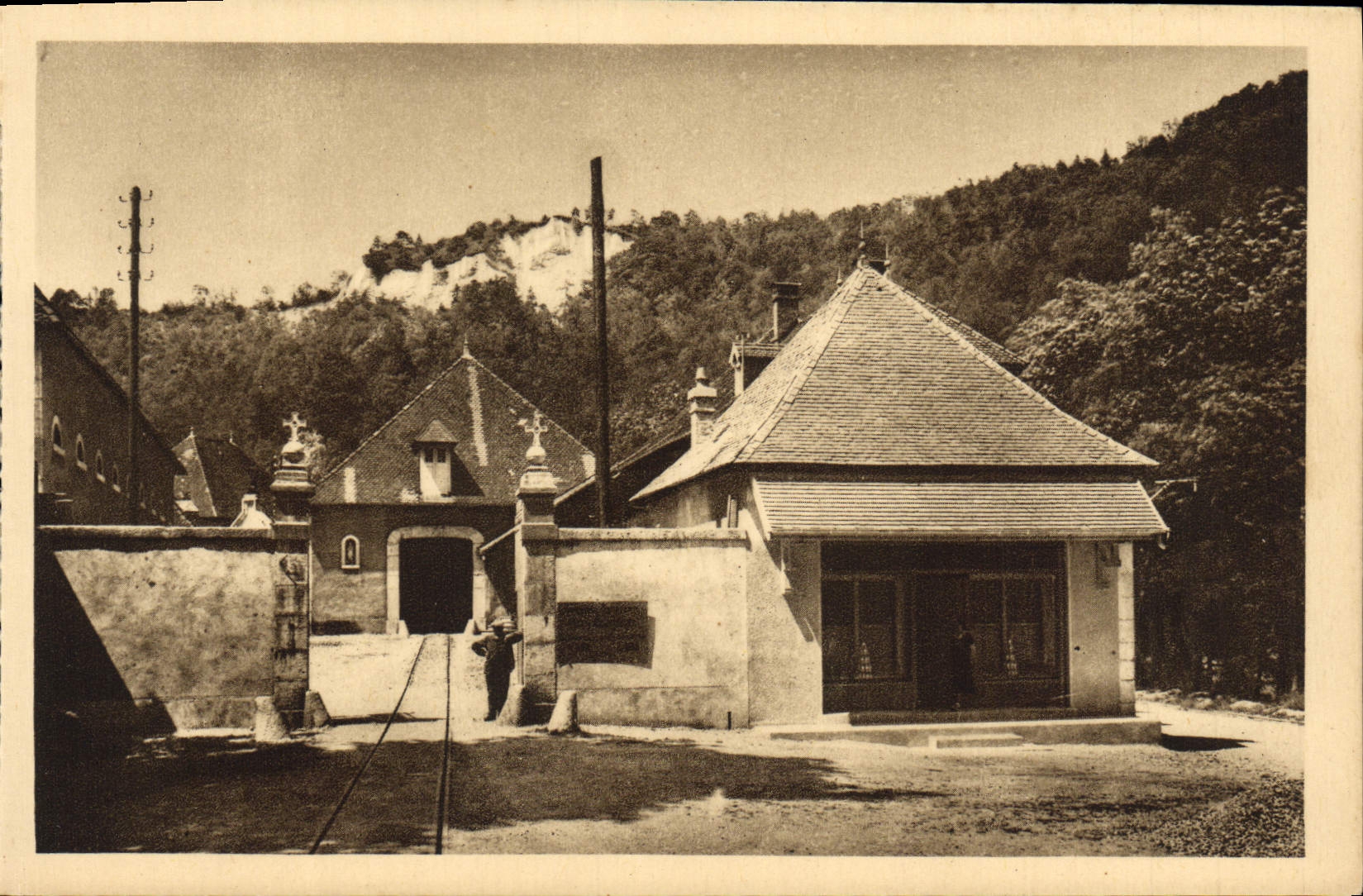 Deauphiné - Fourvoirie — Eingang zur Destillerie der Grande Chartreuse — Ausgabe der französischen Gesellschaft der Grande Chartreuse