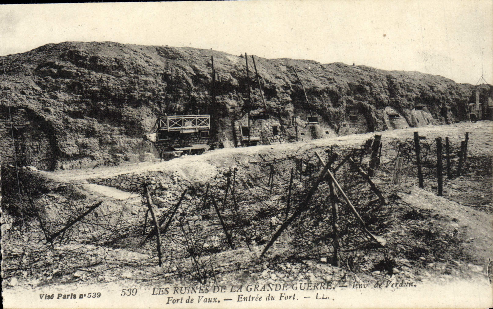 Fort de Vaux — Entrée du Fort — Env. de Verdun — Visé Paris n°539