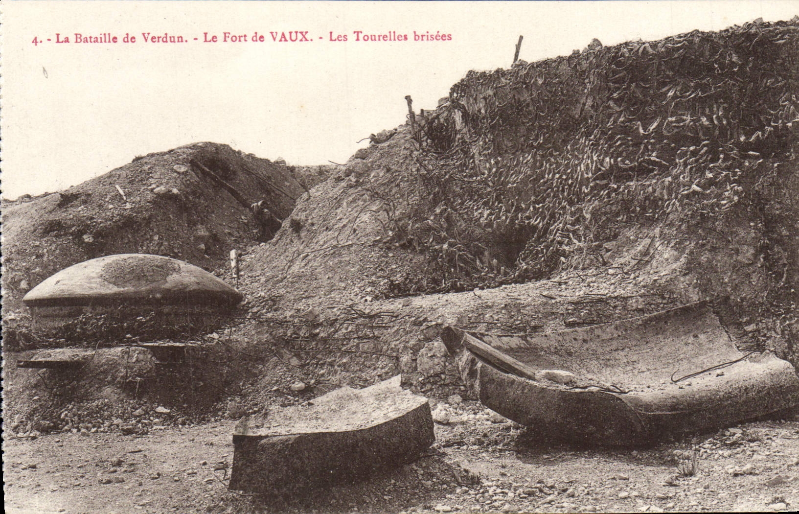 La Bataille de Verdun - Le Fort de VAUX - Les Tourelles brisées