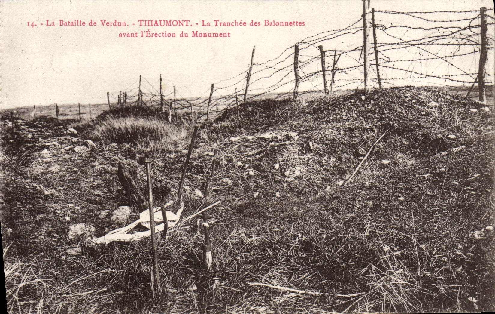 Thiaumont - La Tranchée des Baïonnettes avant l'Érection du Monument — La Bataille de Verdun