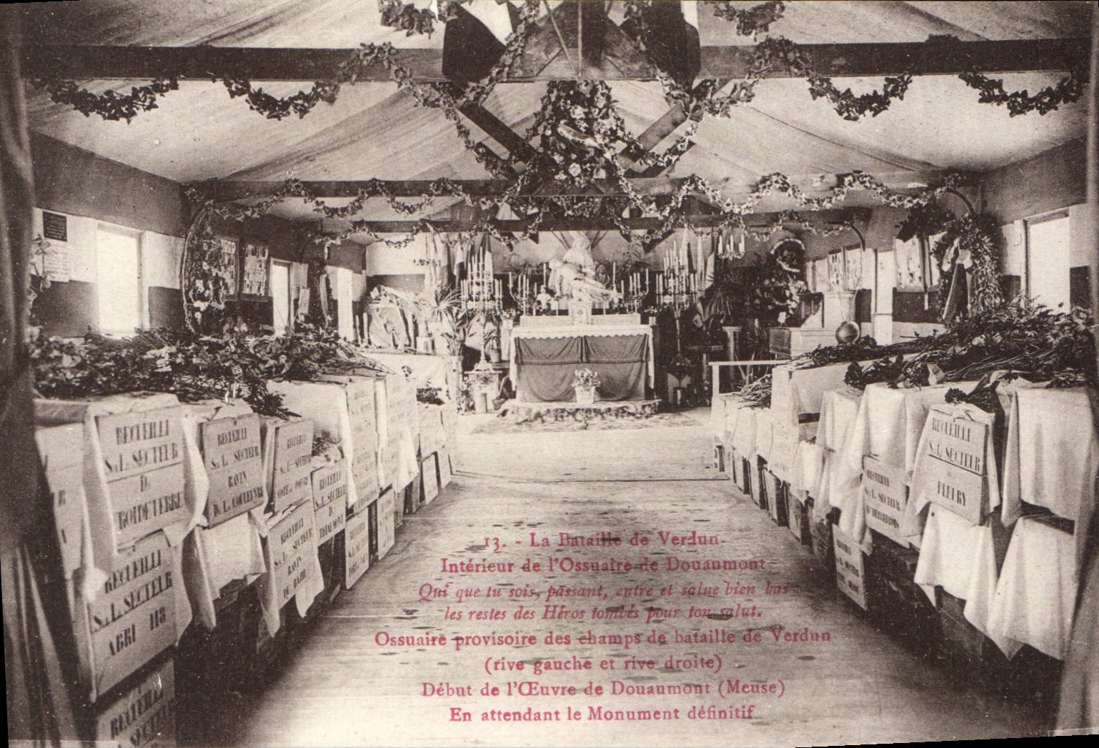 CPA La Bataille De Verdun Interieur De l'Ossuatre De Douaumont Militaria