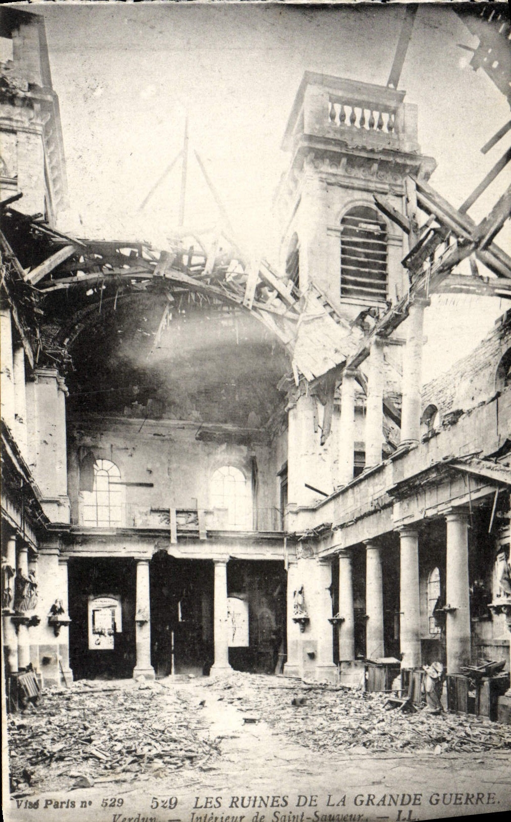 Intérieur de Saint-Sauveur — Les ruines de la Grande Guerre — Vlad Paris n° 529