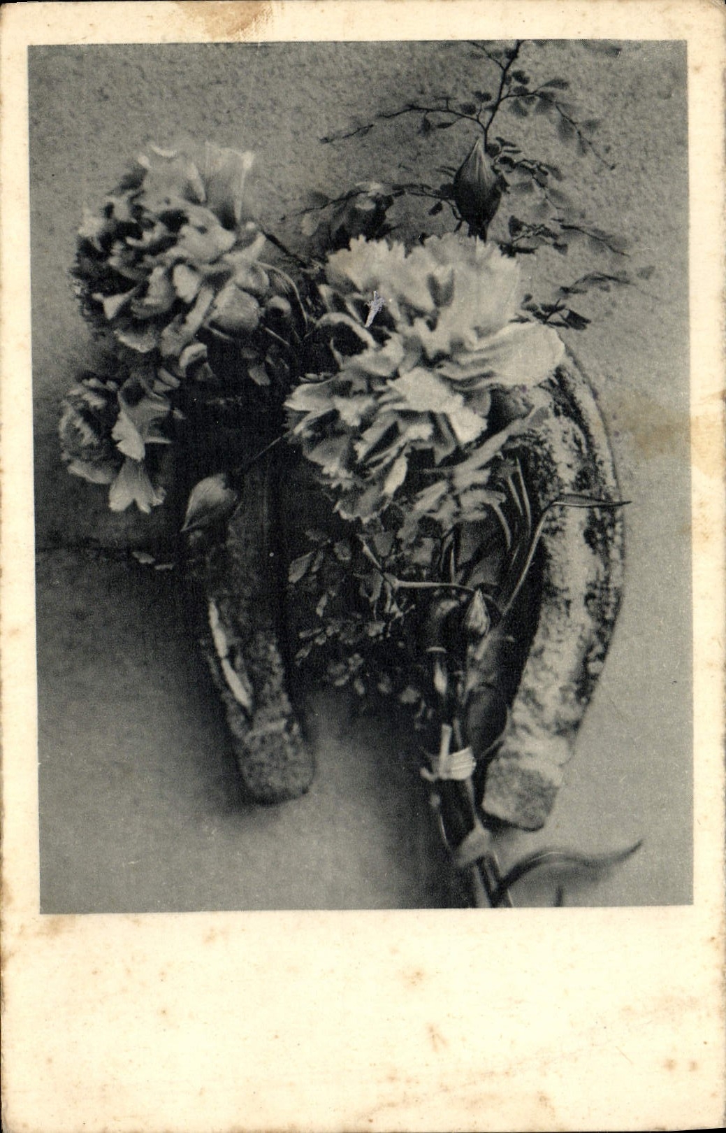 CPA Fantaisie Fleurs Fer a cheval