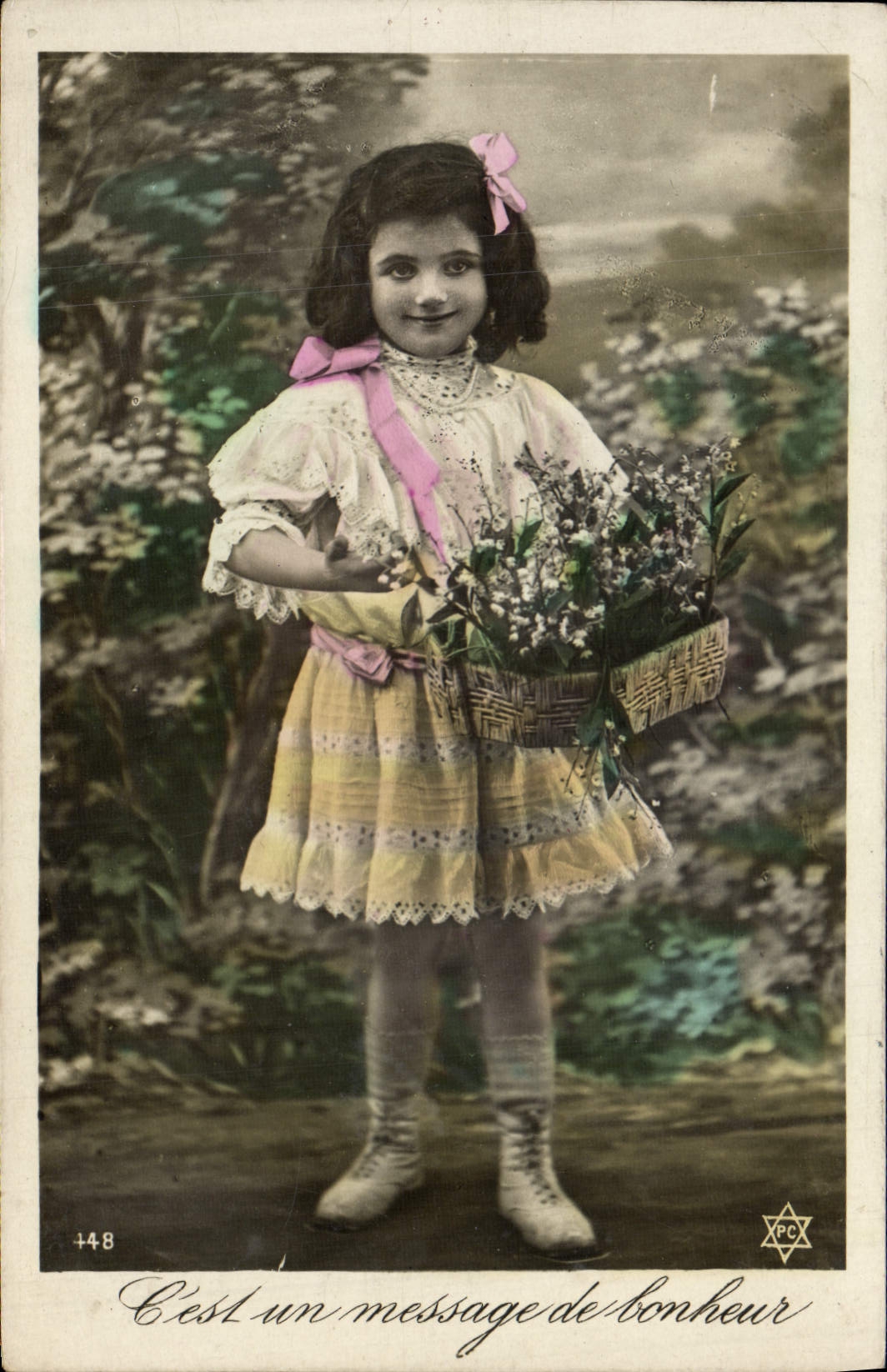 CPA Fantaisie Fleurs Muguet Enfant