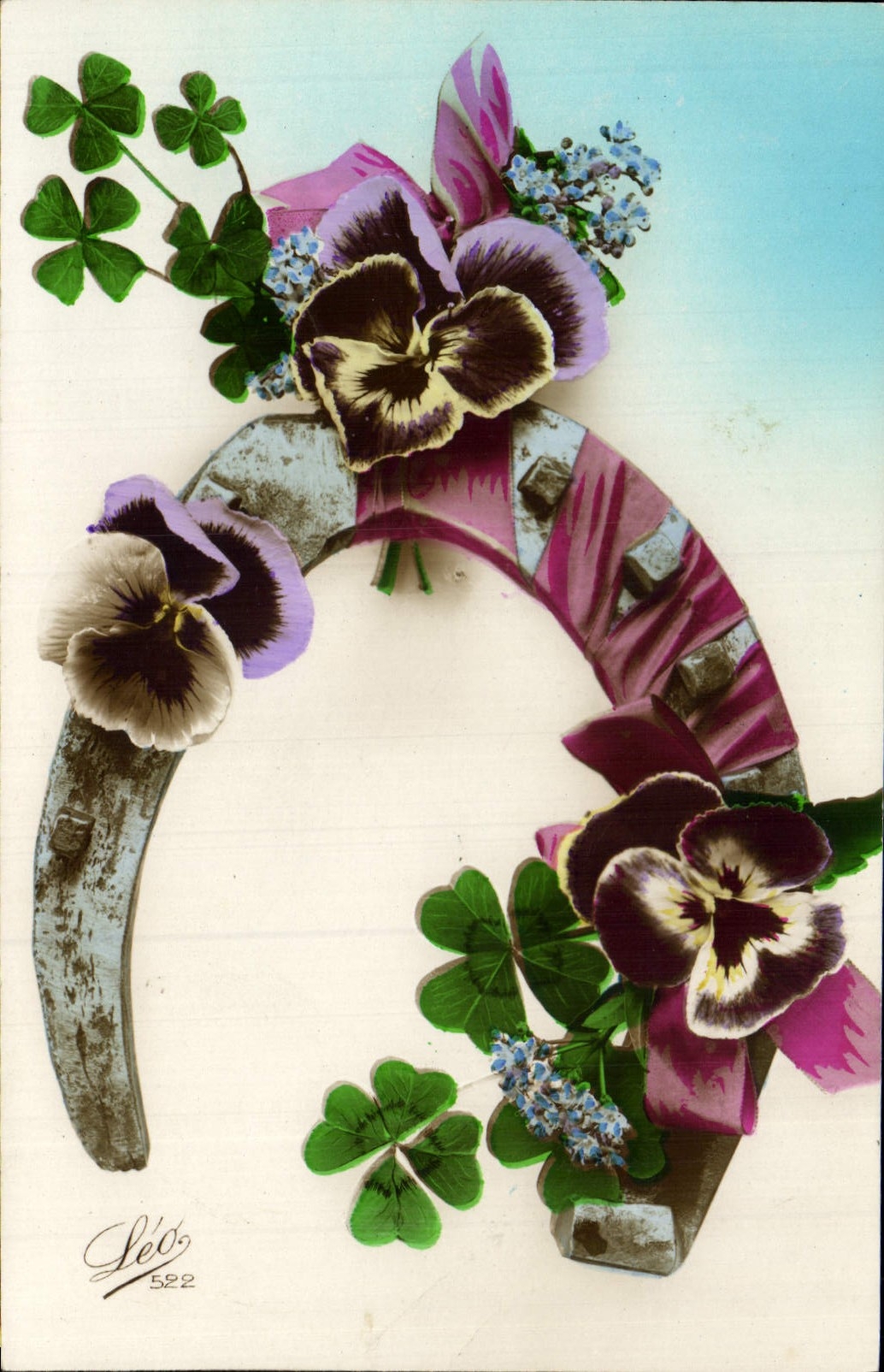 CPA Fantaisie Fleurs Fer a cheval Trefles