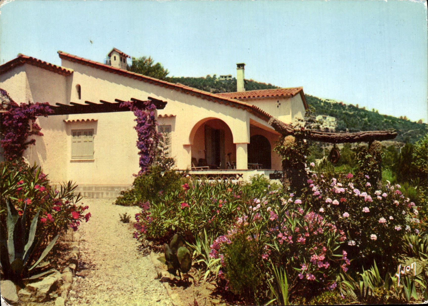 Villa provençale — La Côte d'Azur, miracle de la nature — Éditions d'Art YVON, Paris