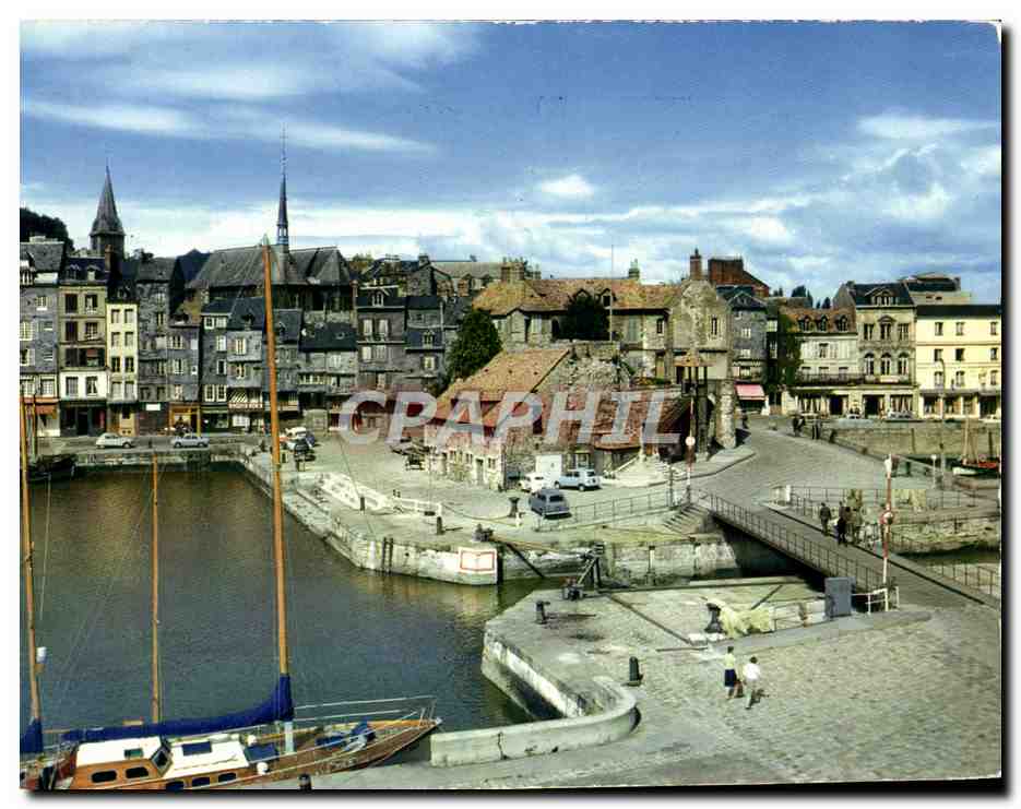 Honfleur — Quai Sainte-Catherine und der Lieutenant — Verlag Artaud Frères