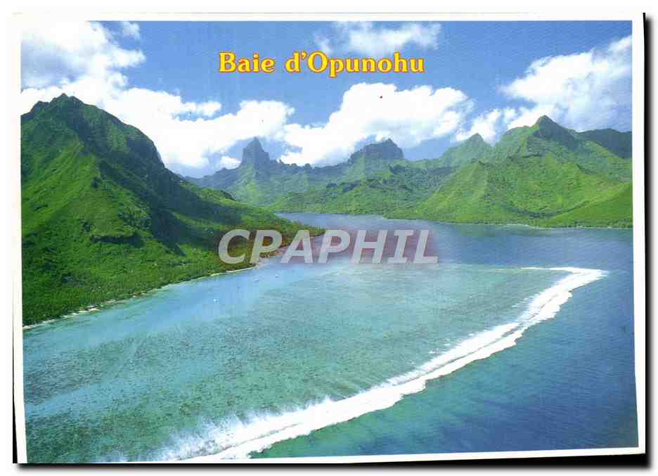 Baie d'Opunohu — vue aérienne — Pacific Promotion, Tahiti