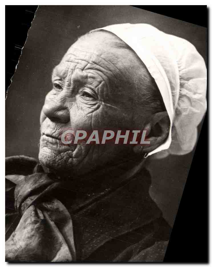 CPM La Normandie Pittoresque Paysanne Normande Folklore