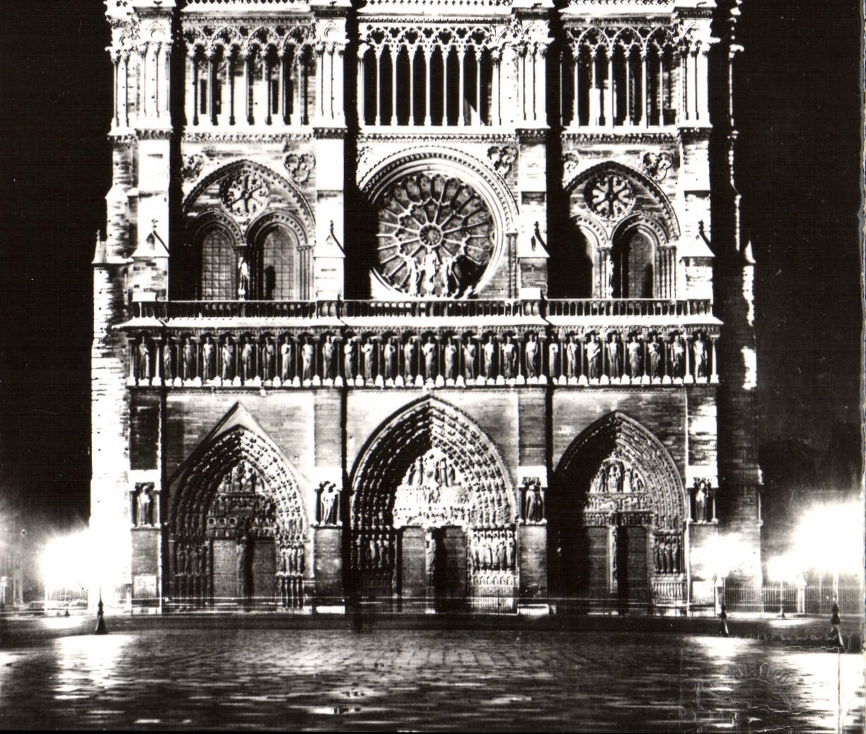 CPM Paris Notre Dame de Paris