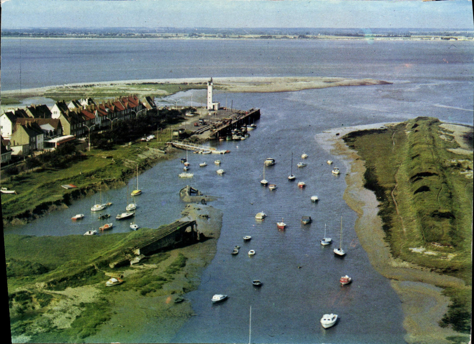 CPM Cayeux sur Mer Vue Generale du Hourdel Le Port et la Baie de Somme