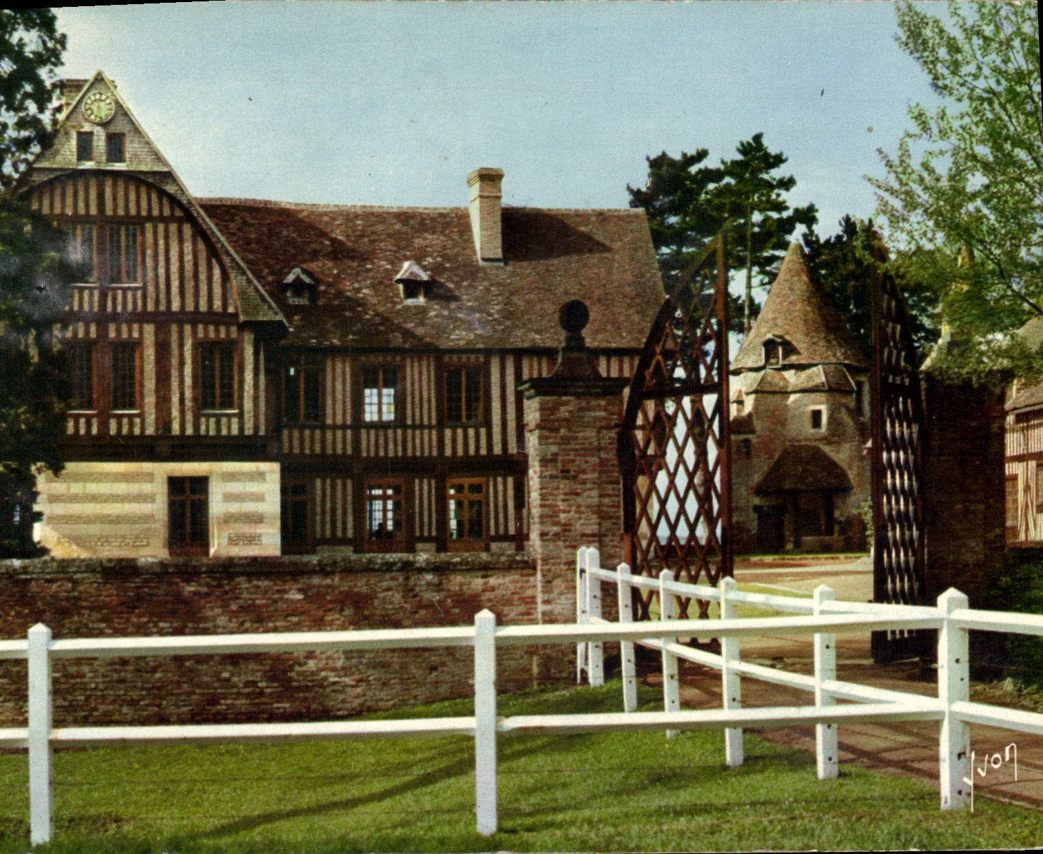 Manoir de la Vigne — Les Manoirs Normands — Éditions Martel