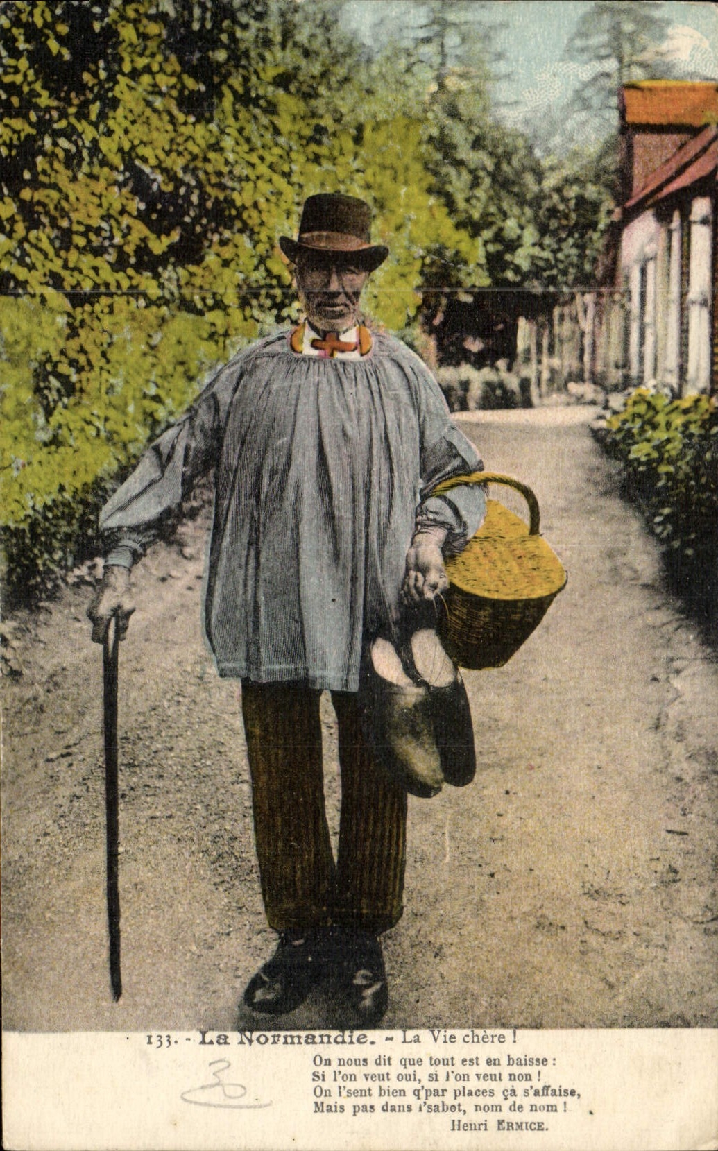 CPA La Normandie La Vie Chere Folklore