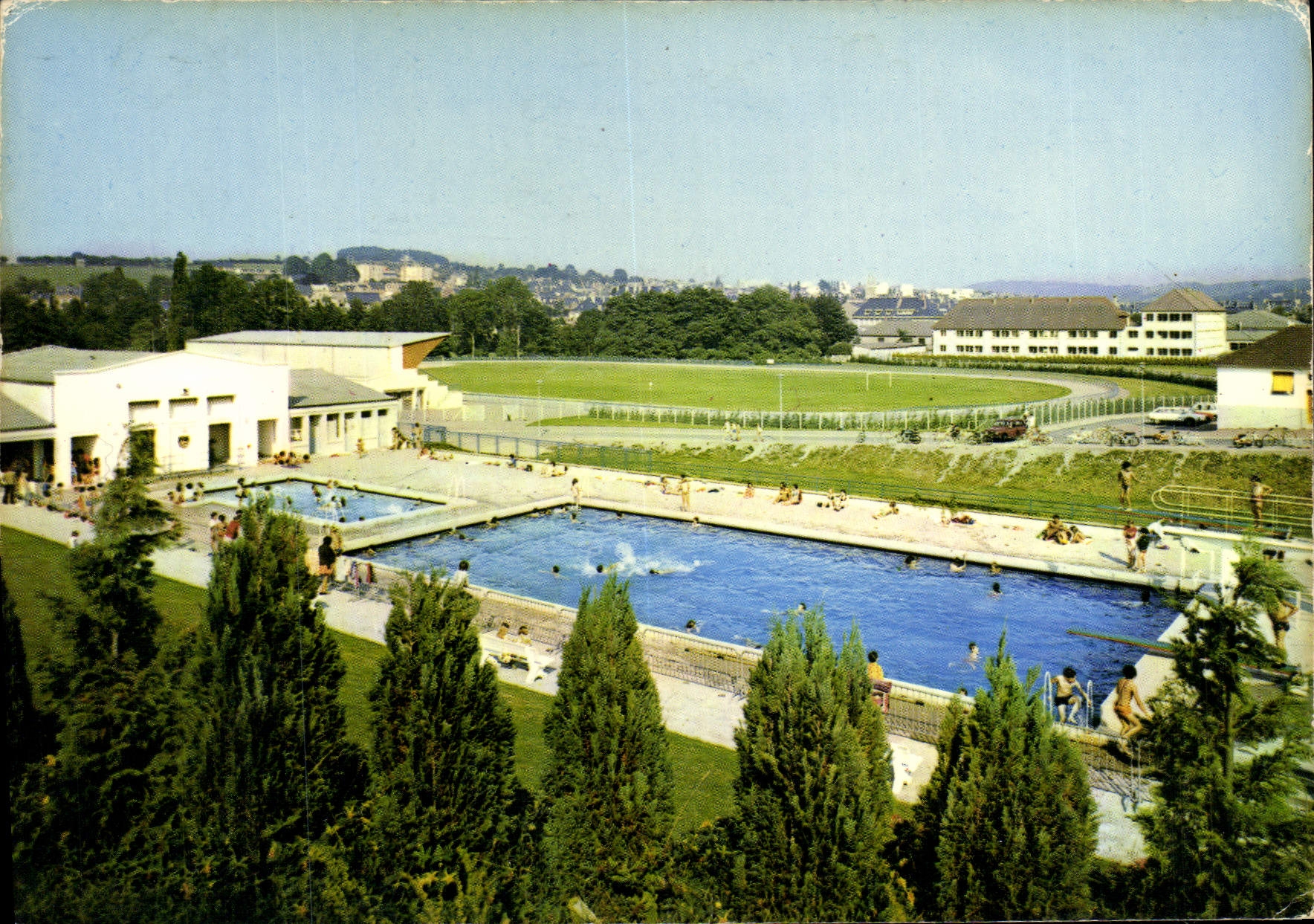 CPM Conde sur Noireau La piscine et le stade