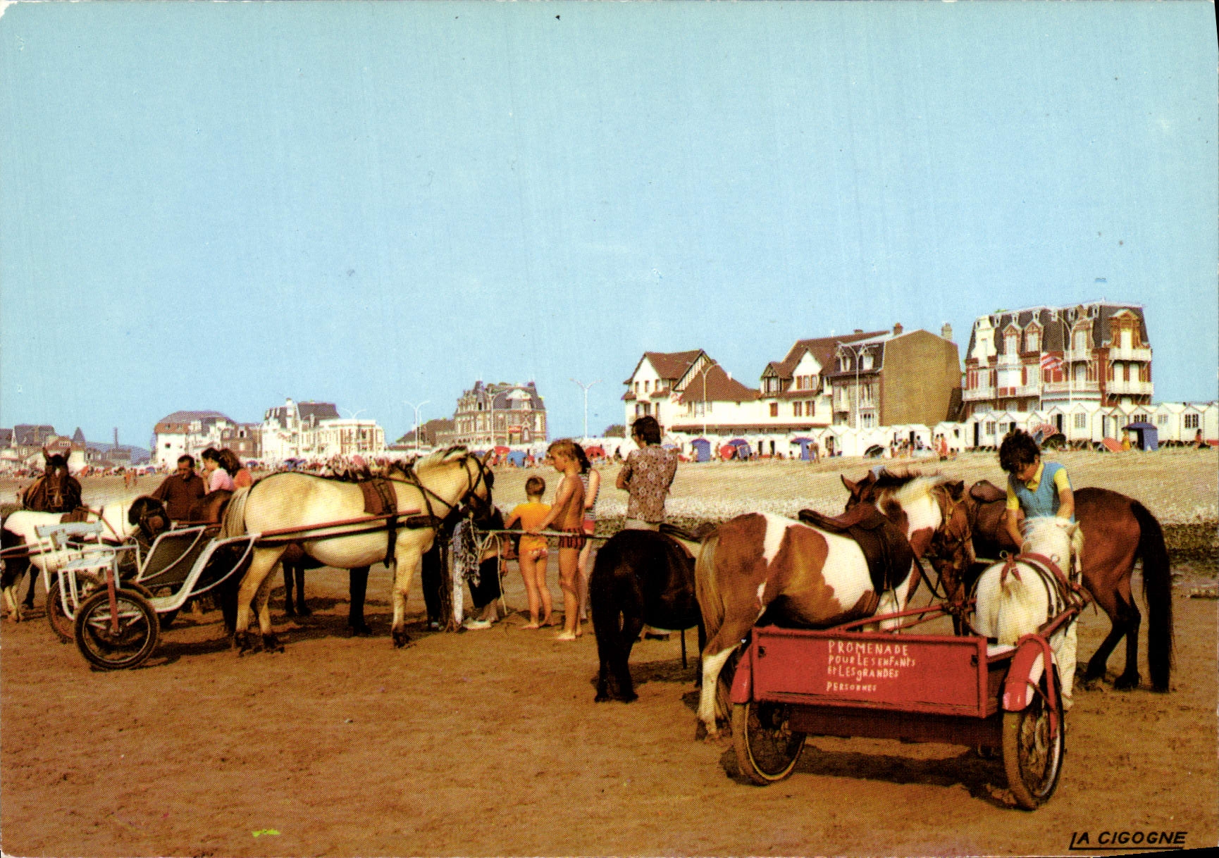 Promenade sur la plage à Villers-sur-Mer — Éditions 'LA CIGOGNE' — n° 14.754.63