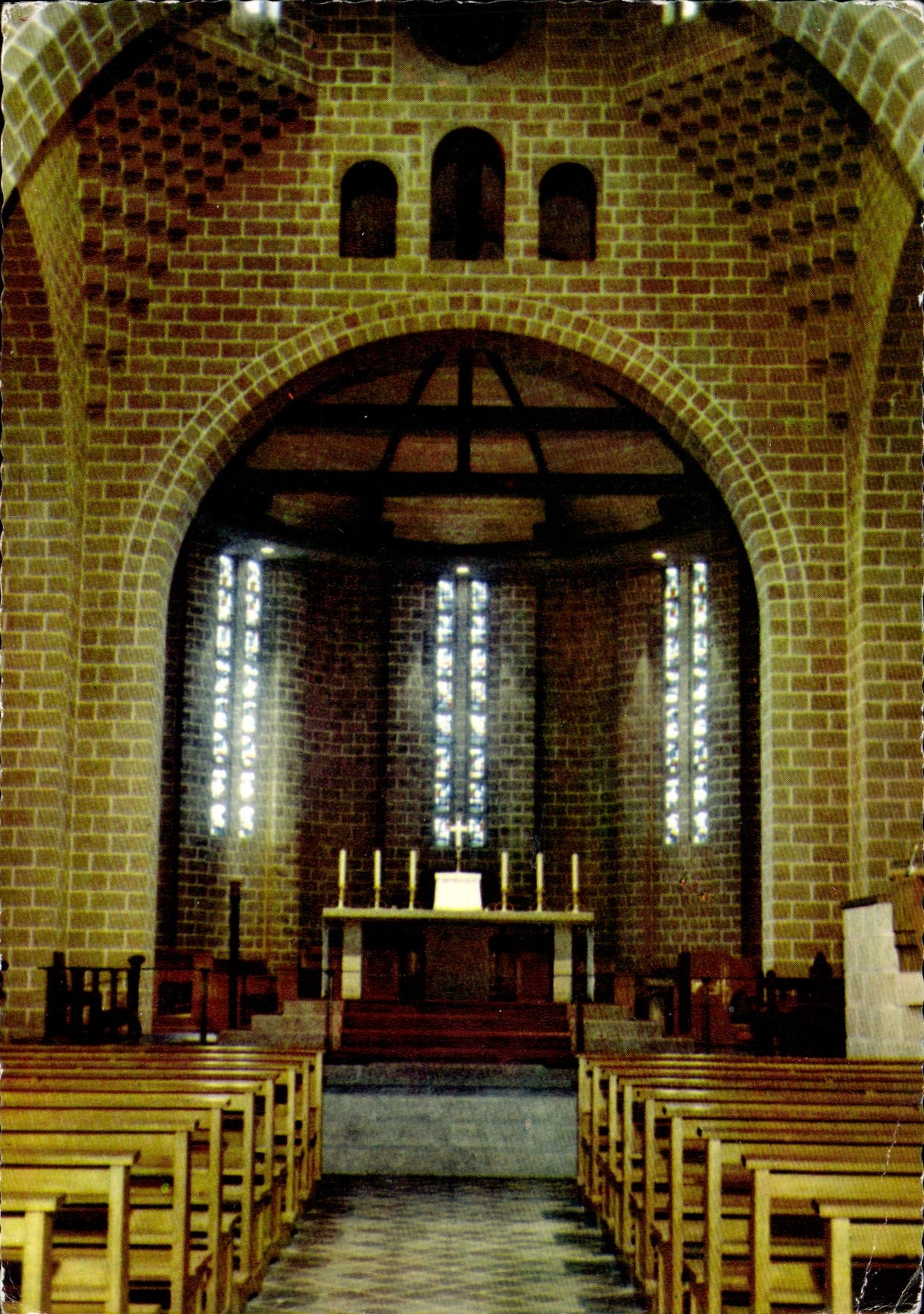 Chapelle du Bon Sauveur — Intérieur — Photo-édition Hélios