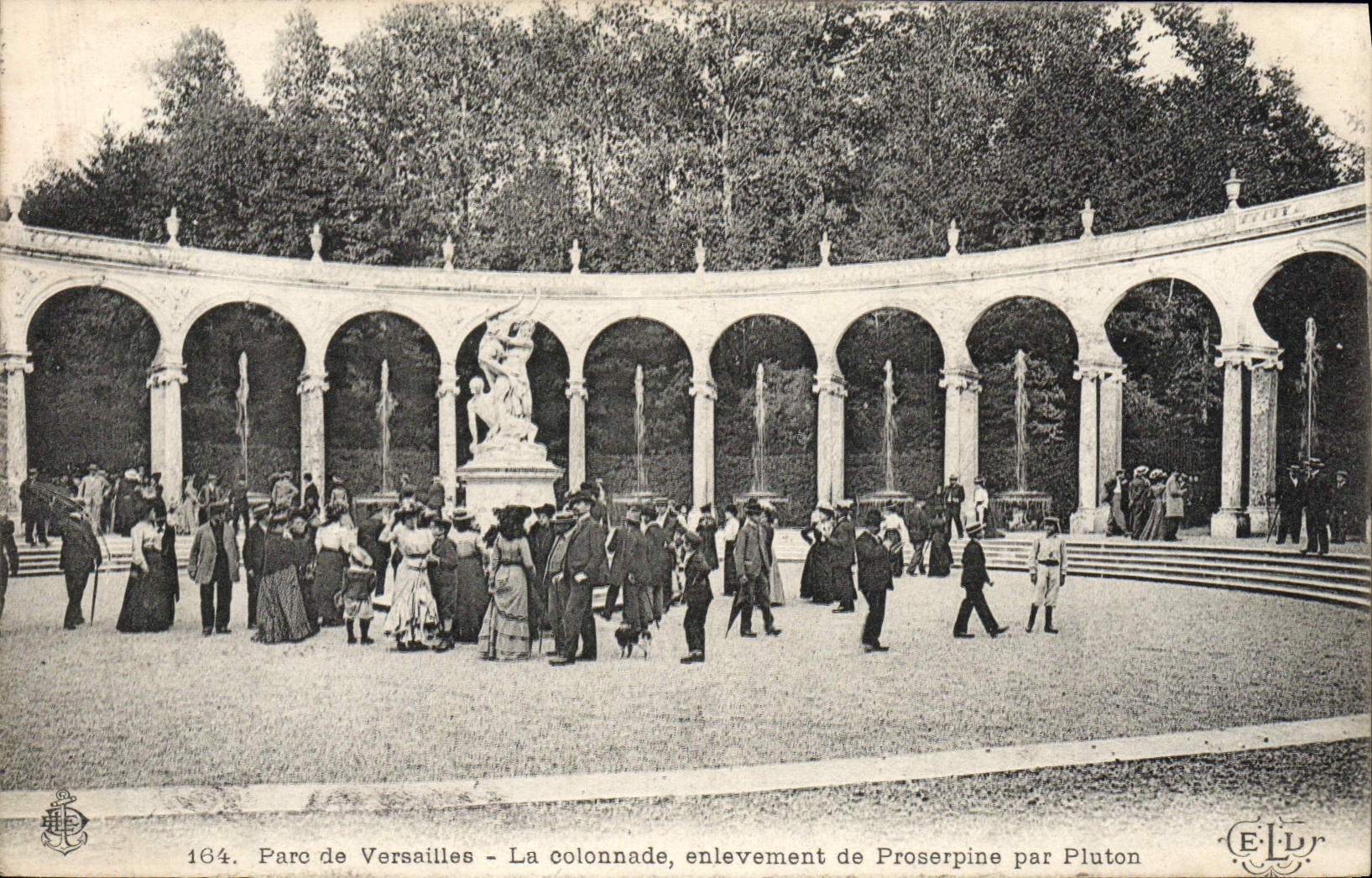 CPA Versailles La Colonnade Enlevement de Proserpine Par Pluton