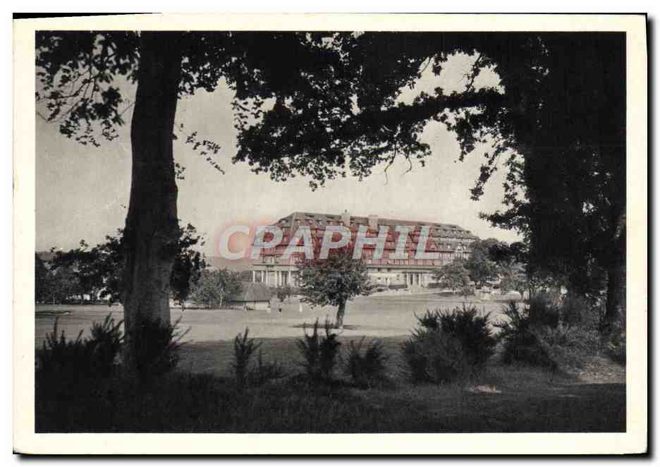 CPM Deauville La Plage Fleurie L'Hotel Du Golf Au Centre Du New Golf