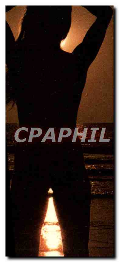 CPM Photo Gourdel Femme Soleil couchant