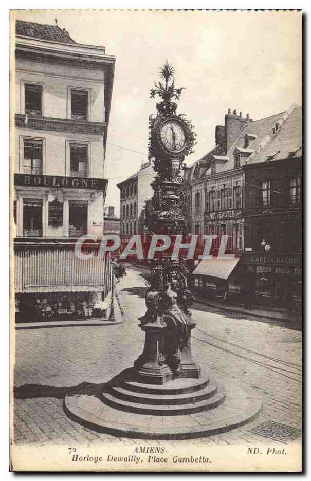 CPM Amiens Horloge Devailly Place Gambetta
