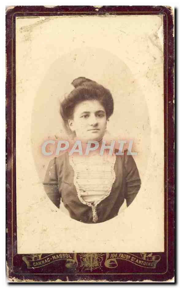 Photo Femme Cannac Massol Faub St Antoine Paris 