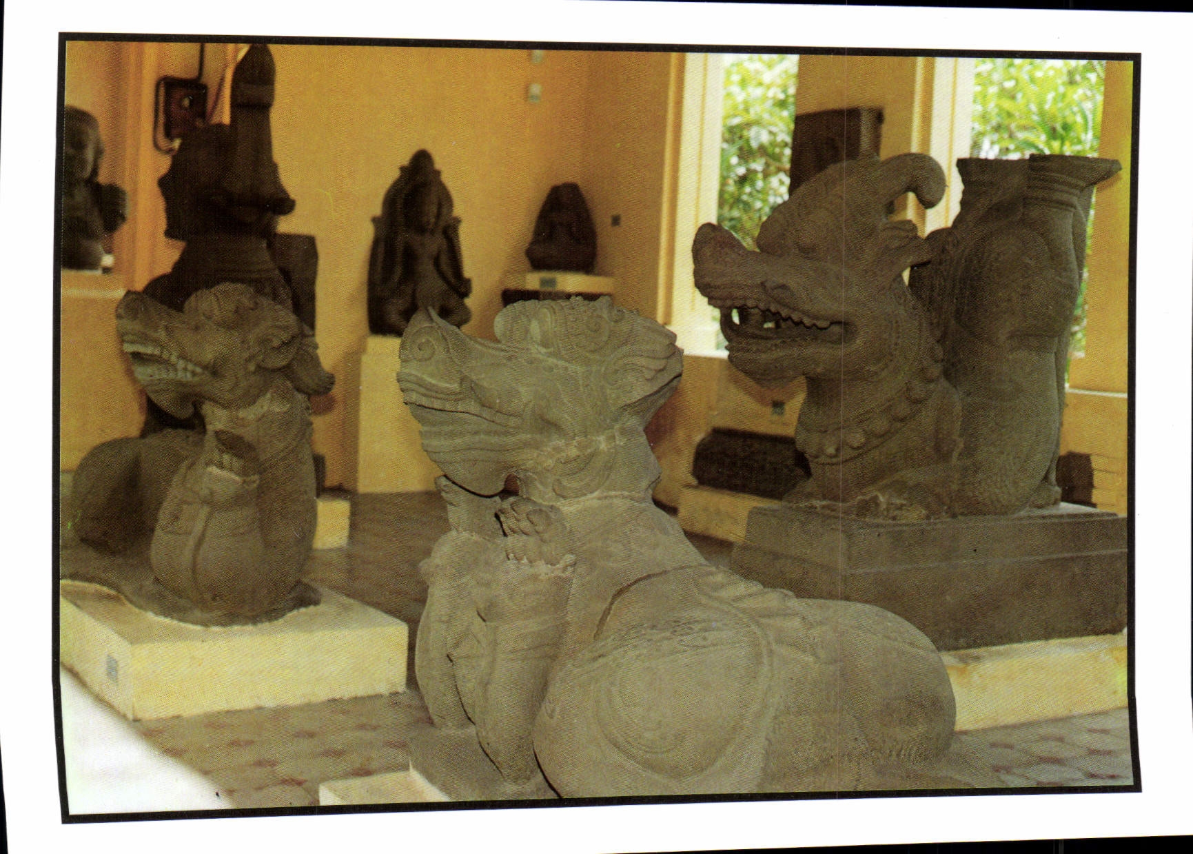 Dragons sculptés — Musée des Arts Cham — Da Nang