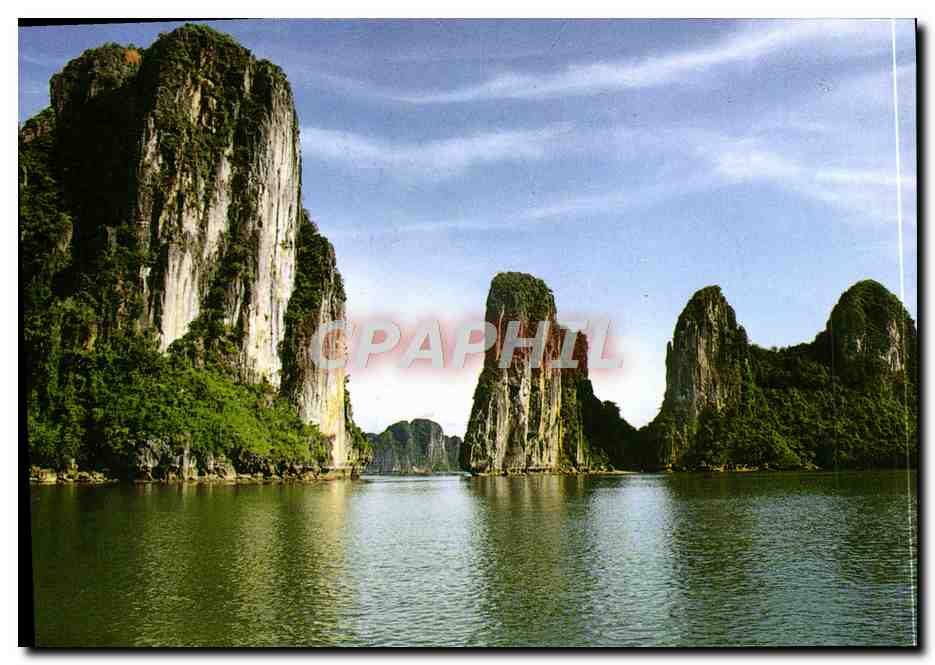Ha Long Bay — vue panoramique — CPAPHIL