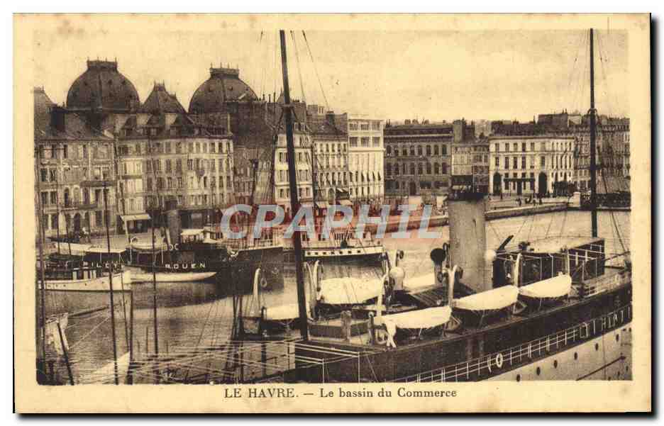 CPA Le Havre Le Bassin du Commerce Bateaux