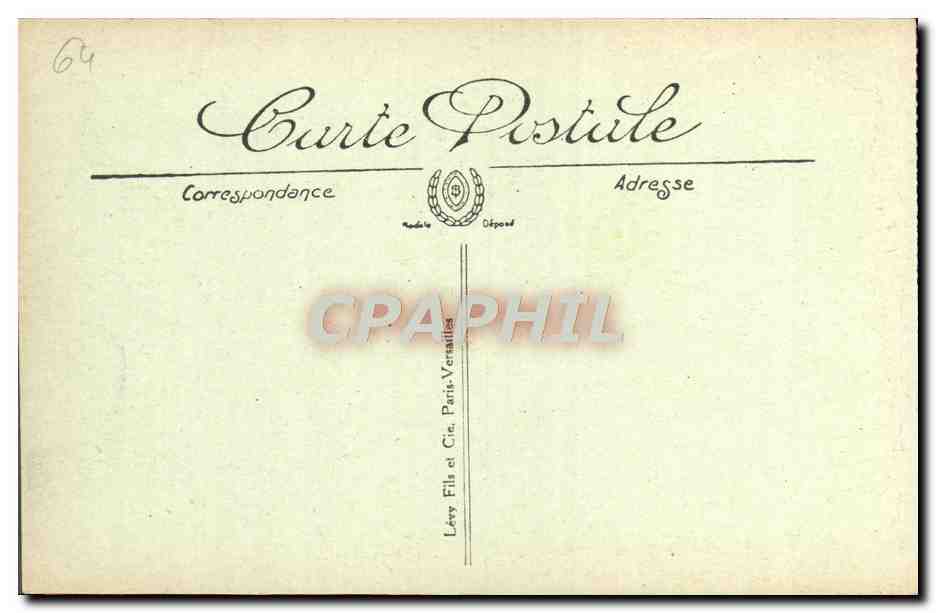 CPA Biarritz Un Coin de la Plage Hotels Regina et du Palais — Verso