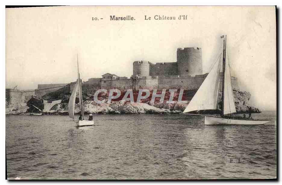 CPA Marseille Le Chatau d'lf Bateau Voilier