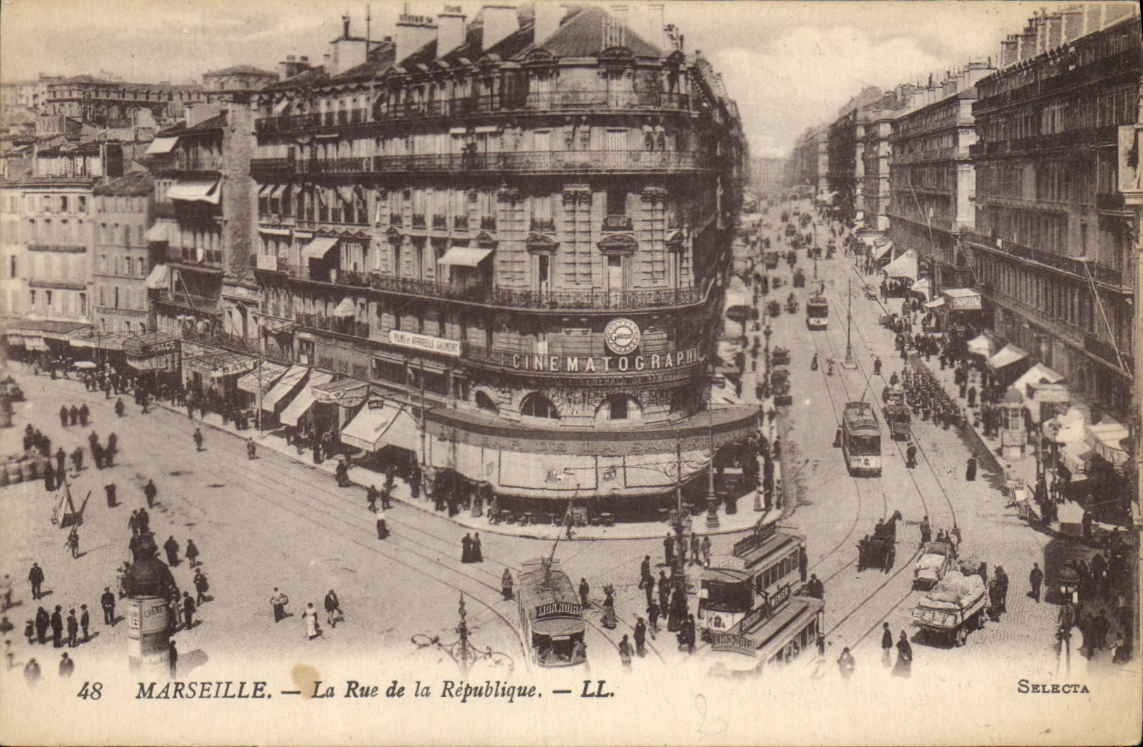 CPA Marseille La Rue de La Republique Tramway