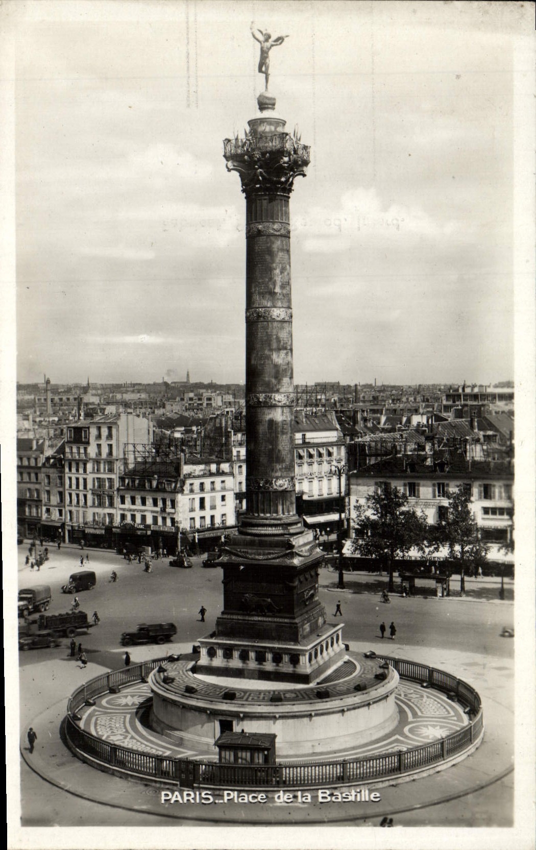 CPA Paris Place de la Bastille