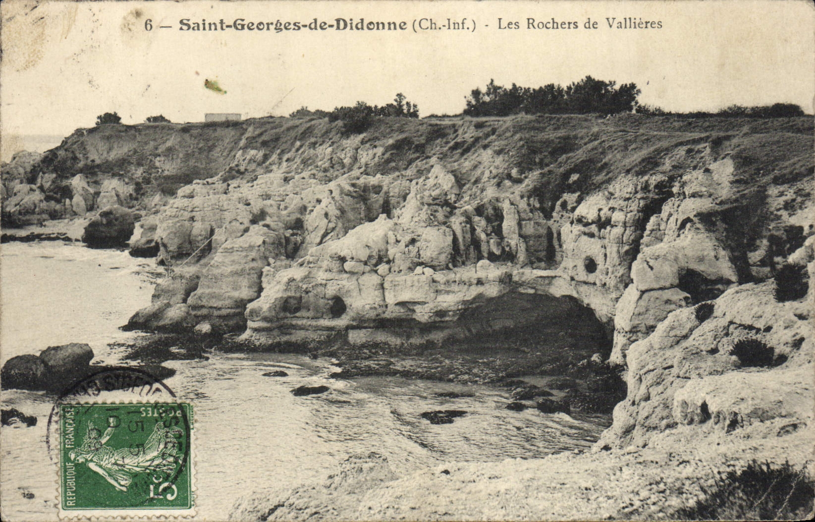 CPA Saint Georges de Didonne Les Rochers de Vallieres