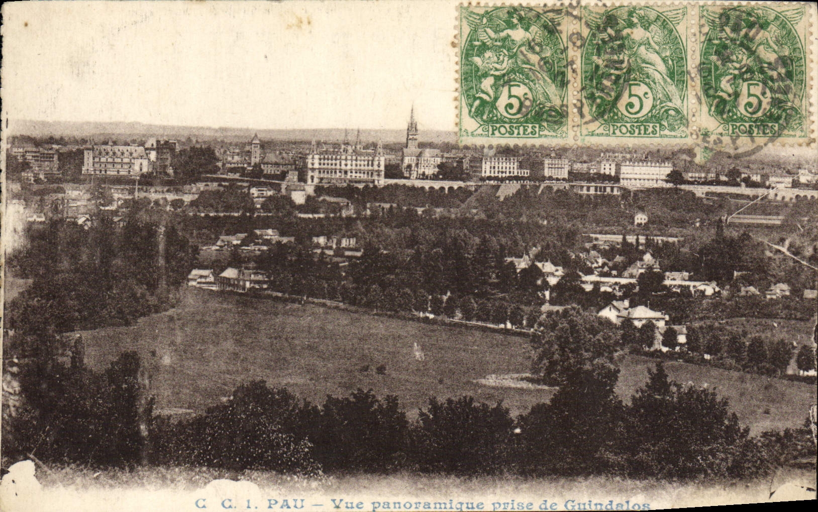 Pau — Vue panoramique prise de Guindalos — G. C. 1. Pau