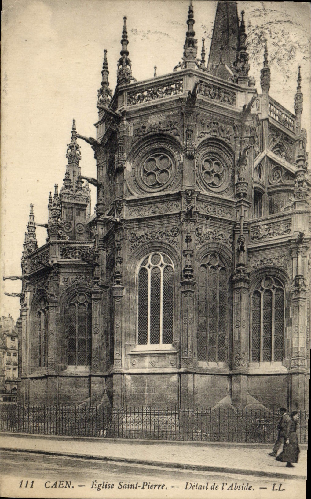 CPA Caen Eglise Saint Pierre Detail de l'abside