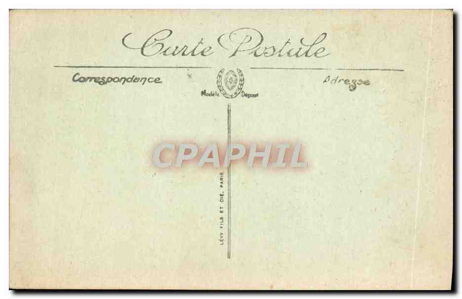 Clermont-Ferrand — Intérieur d'une Grotte Petrifiante — L.L. n°92 — Reverso