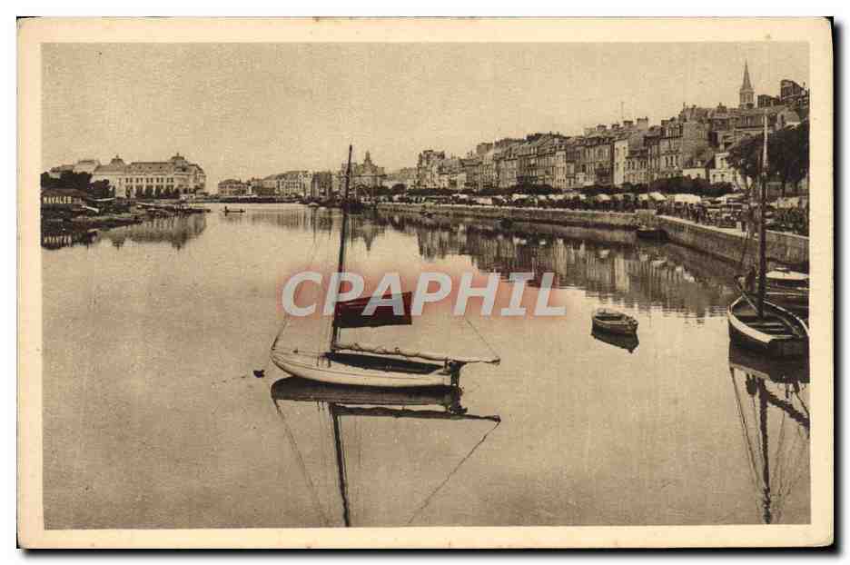 CPA Trouville la Reins des Plages La Touques et les Quais