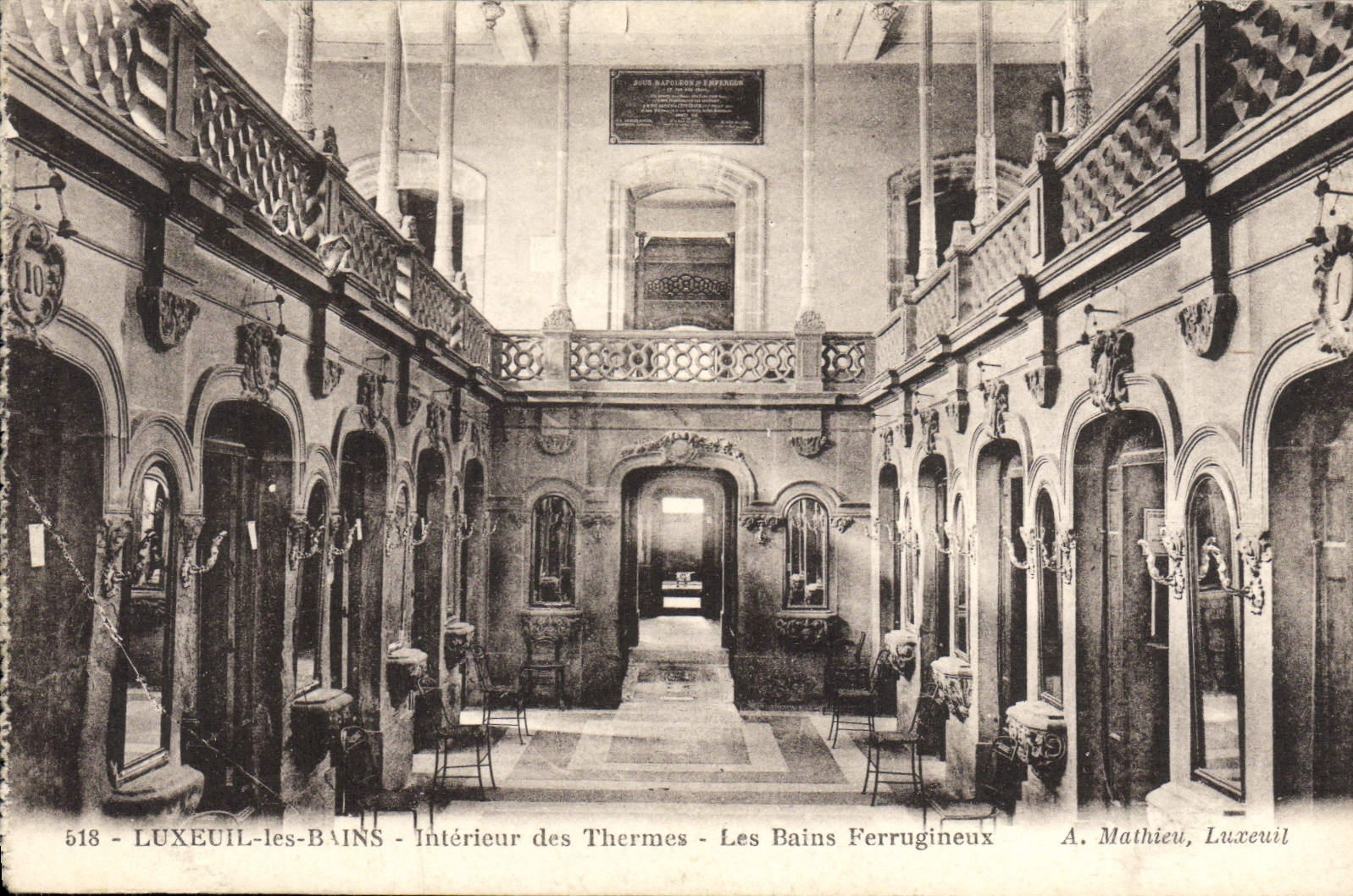 CPA Luxeuil Les Bains Interieur des Thermes Les Bains Ferrugineux