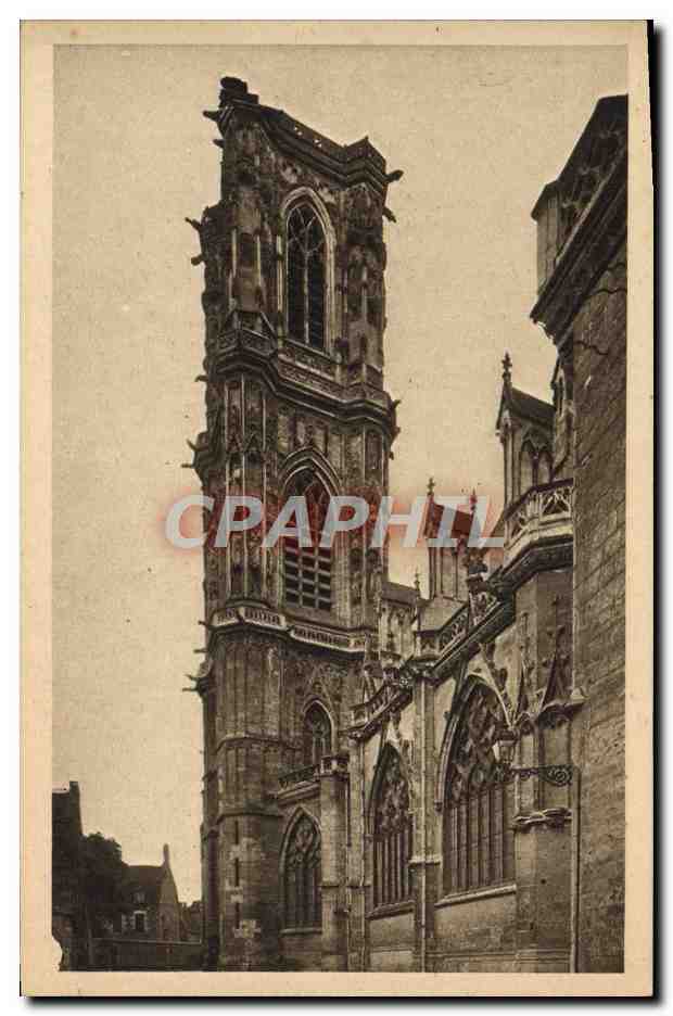 Nevers (Nièvre) — La Tour de la Cathédrale Saint-Cyr — Héloïse Macon