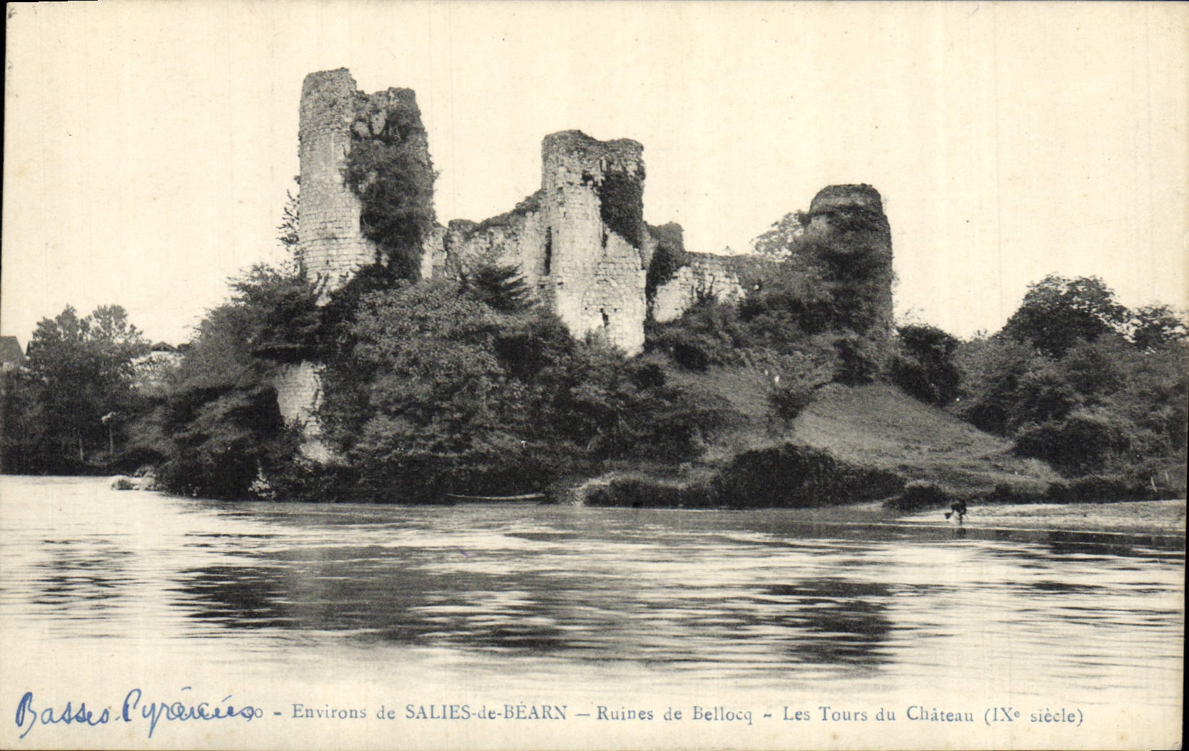 Environs de SALIES-de-BÉARN — Ruines de Bellocq — Les Tours du Château (IXe siècle)