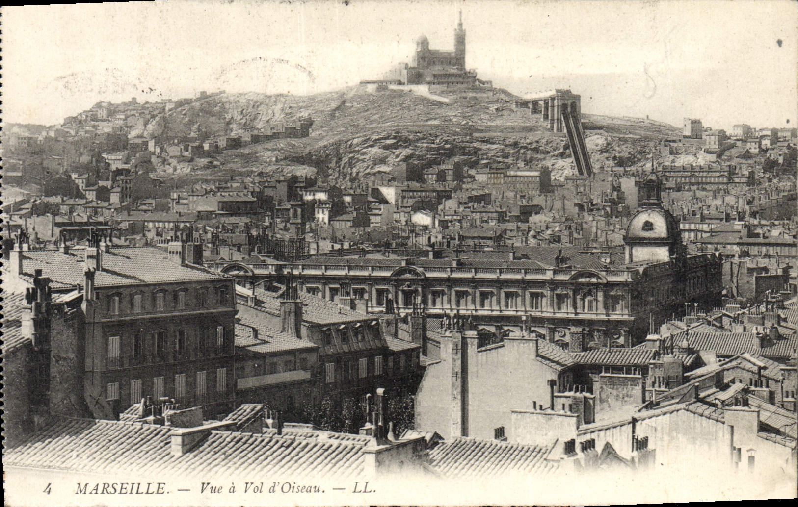 CPA Marseille Vue a Vol d'Oiseau