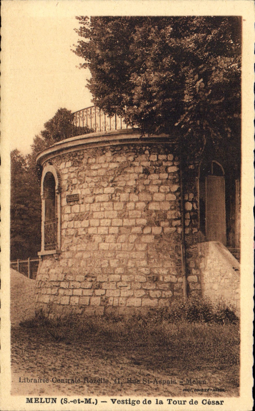 CPA Melun Vestige de la Tour de Cesar