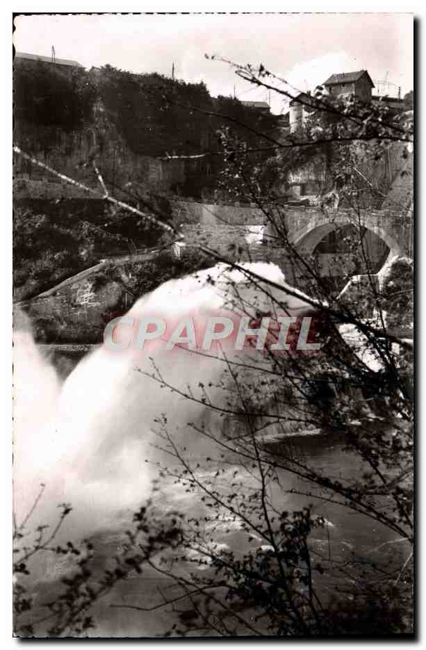 CPM Genissiat La Cascade de Derivation des eaux du Grand Barrage Le saut du ski