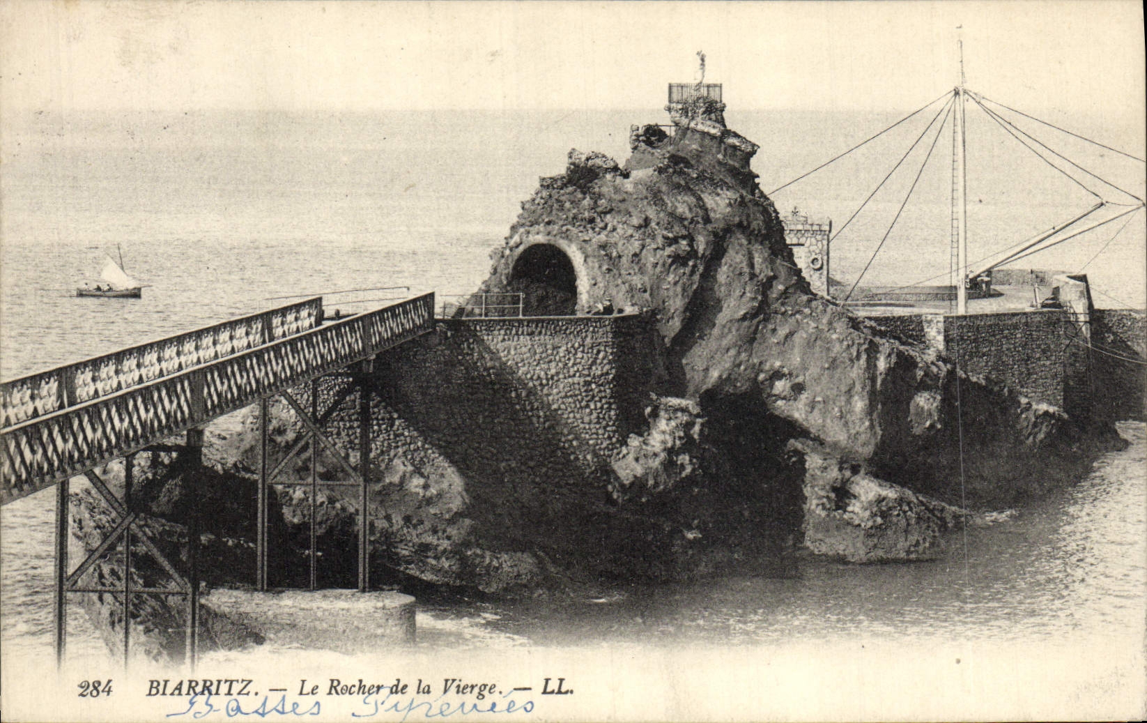 CPA Biarritz Le Rocher de la Vierge
