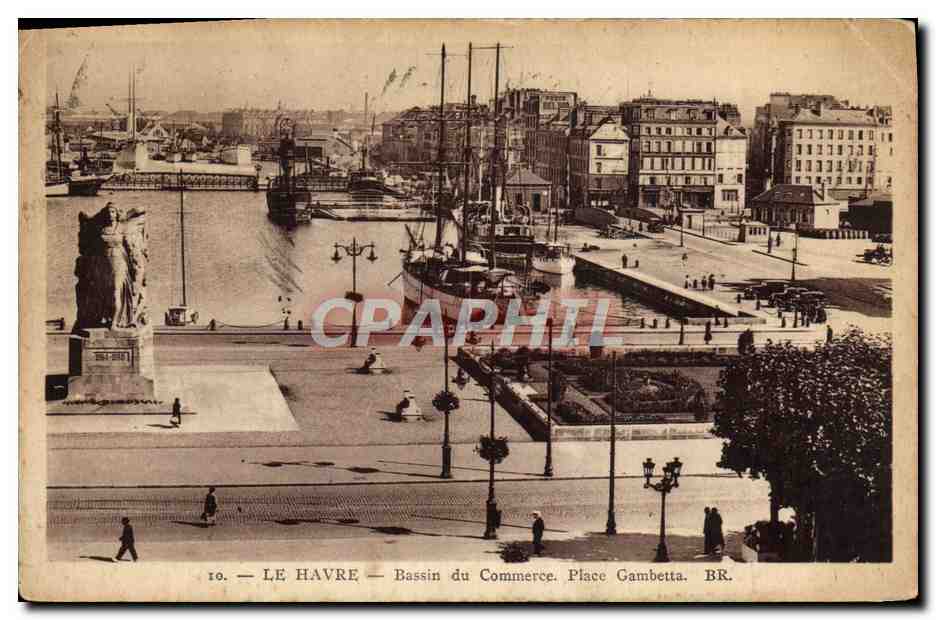 CPA Le Havre Bassin du Commerce Place Gambetta Bateaux