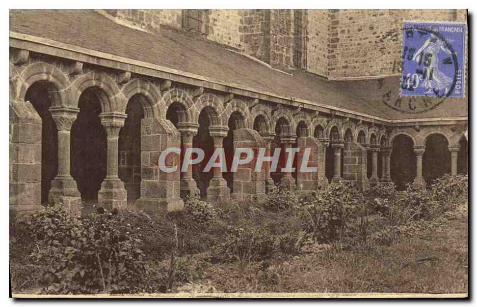 Abbaye du Saint-Esprit — Le vieux cloître (XIIe s.) — Éditions Universitaires Tourne et Léville