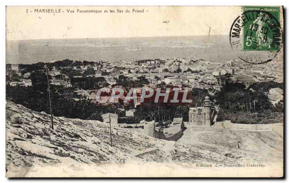 CPA Marseille Vue Panoramique Et Les iles de Frioul
